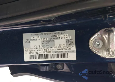 2018 Mazda Mazda3 Touring из США, поврежденный, VIN 3MZBN1L38JM273771